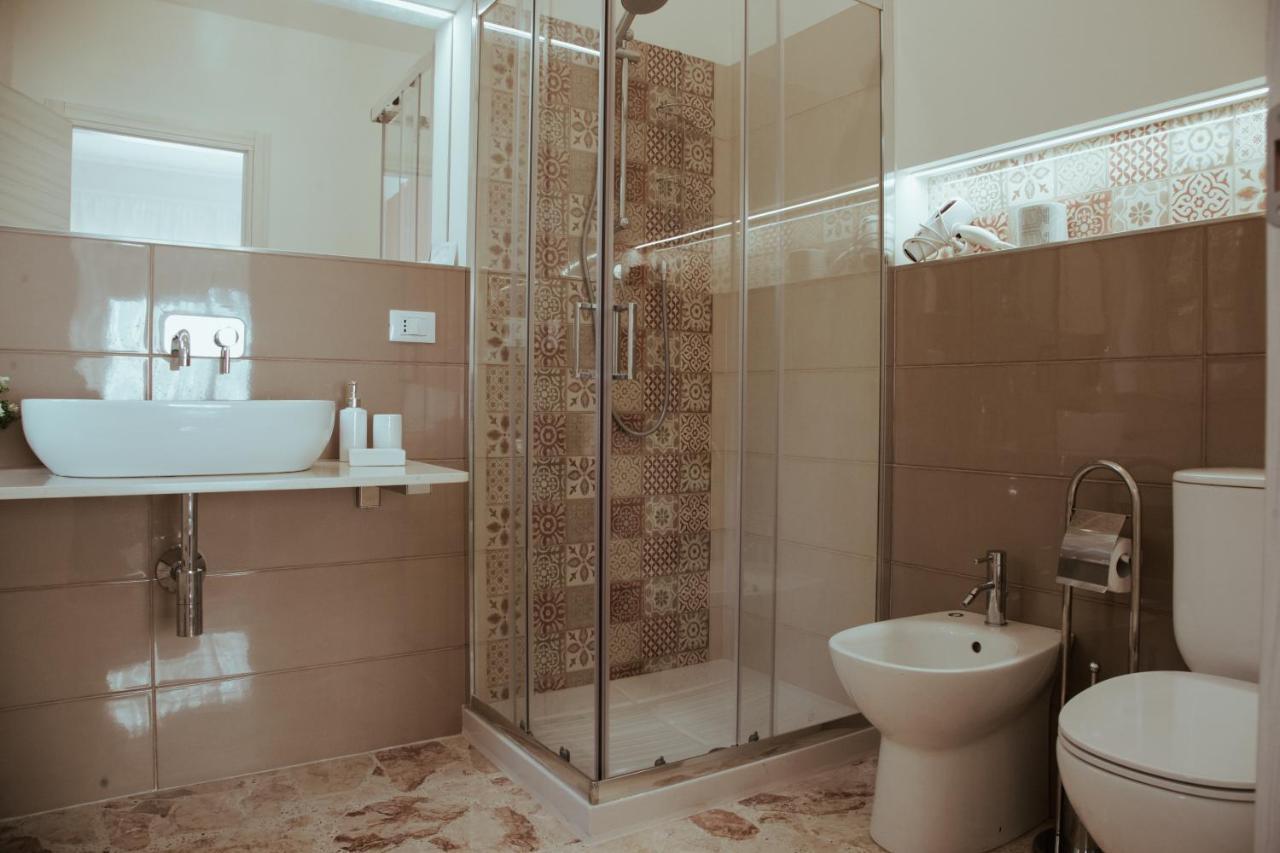 Sostanza - Rooms In Катания Экстерьер фото