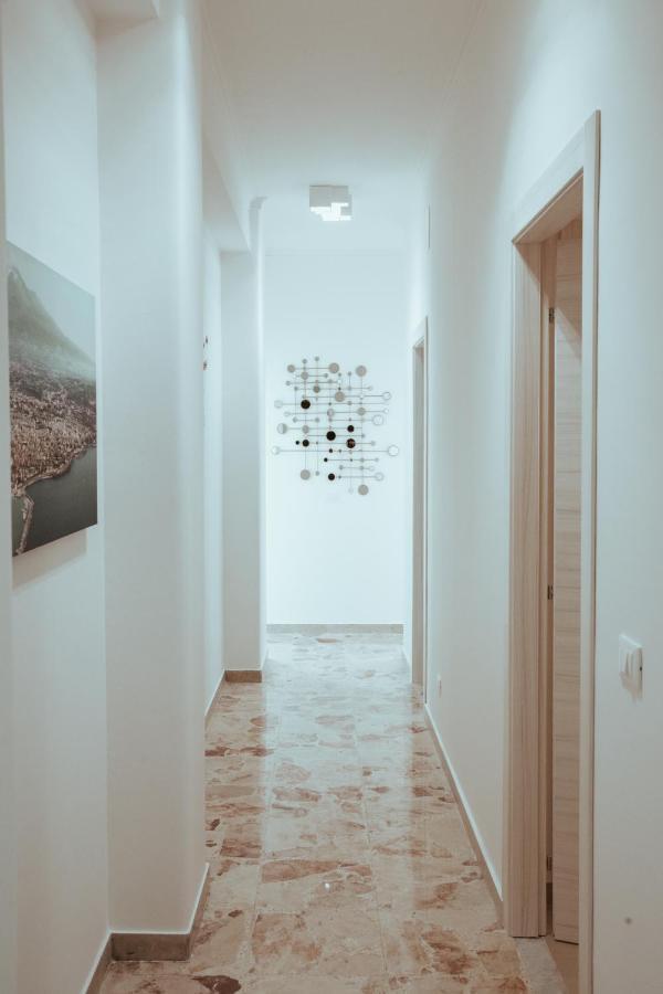 Sostanza - Rooms In Катания Экстерьер фото