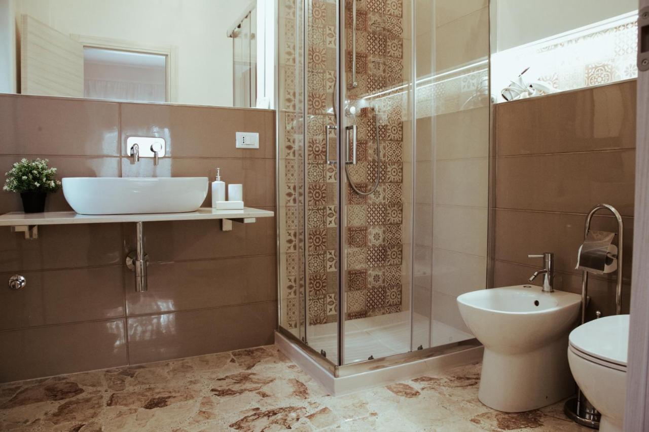 Sostanza - Rooms In Катания Экстерьер фото