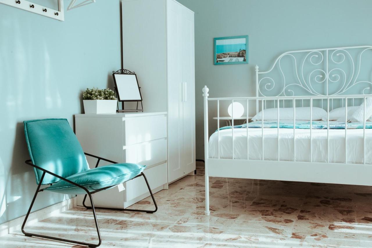 Sostanza - Rooms In Катания Экстерьер фото