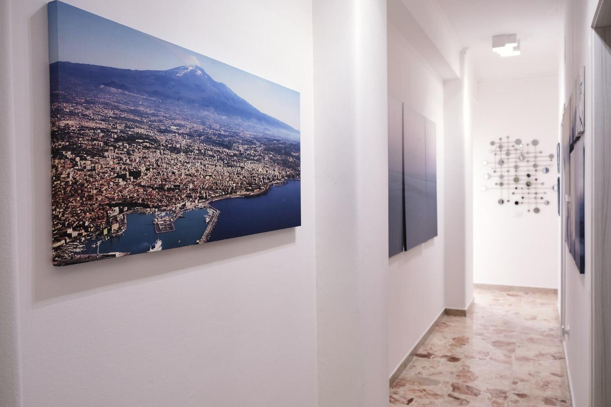Sostanza - Rooms In Катания Экстерьер фото