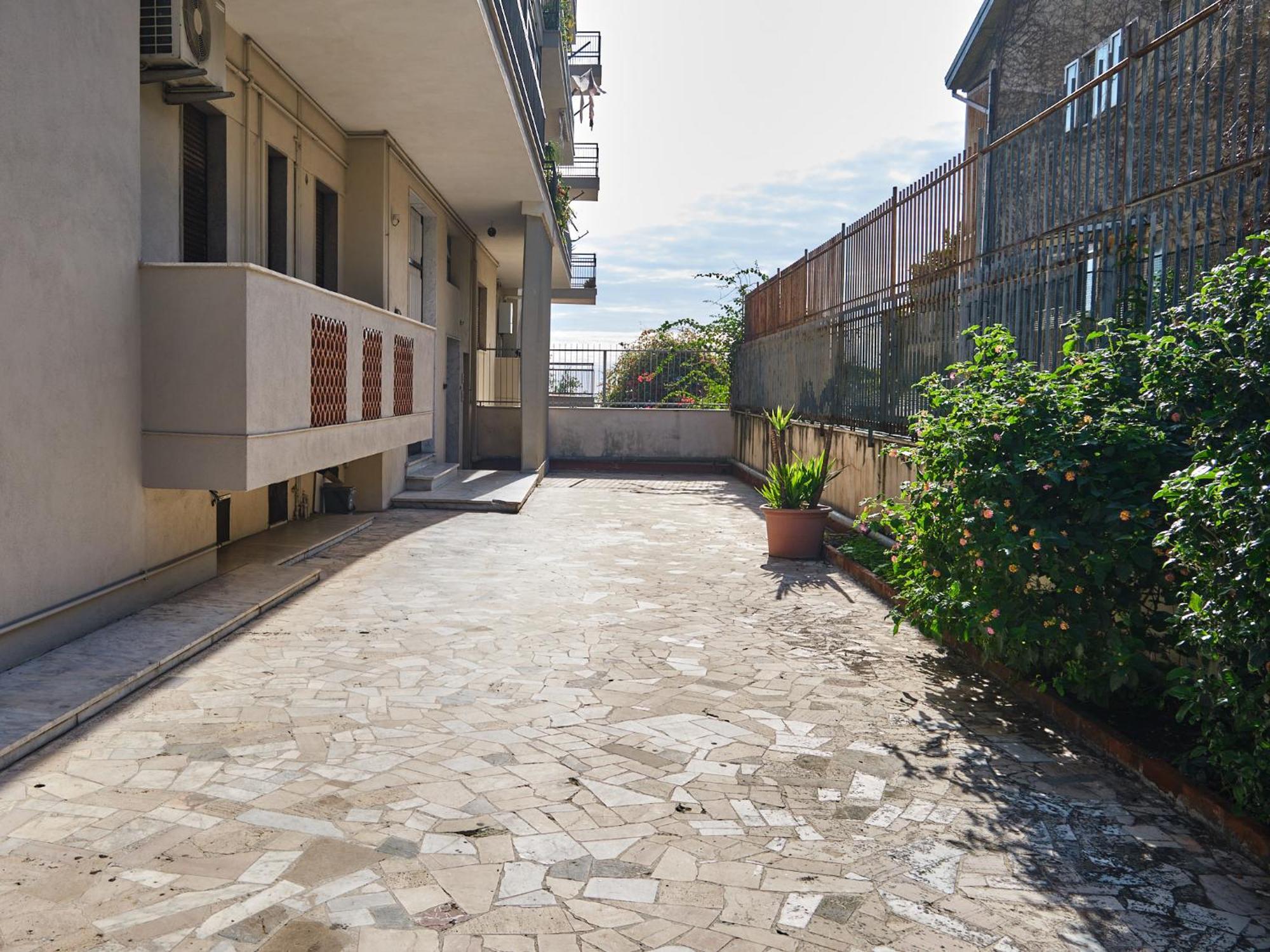 Sostanza - Rooms In Катания Экстерьер фото